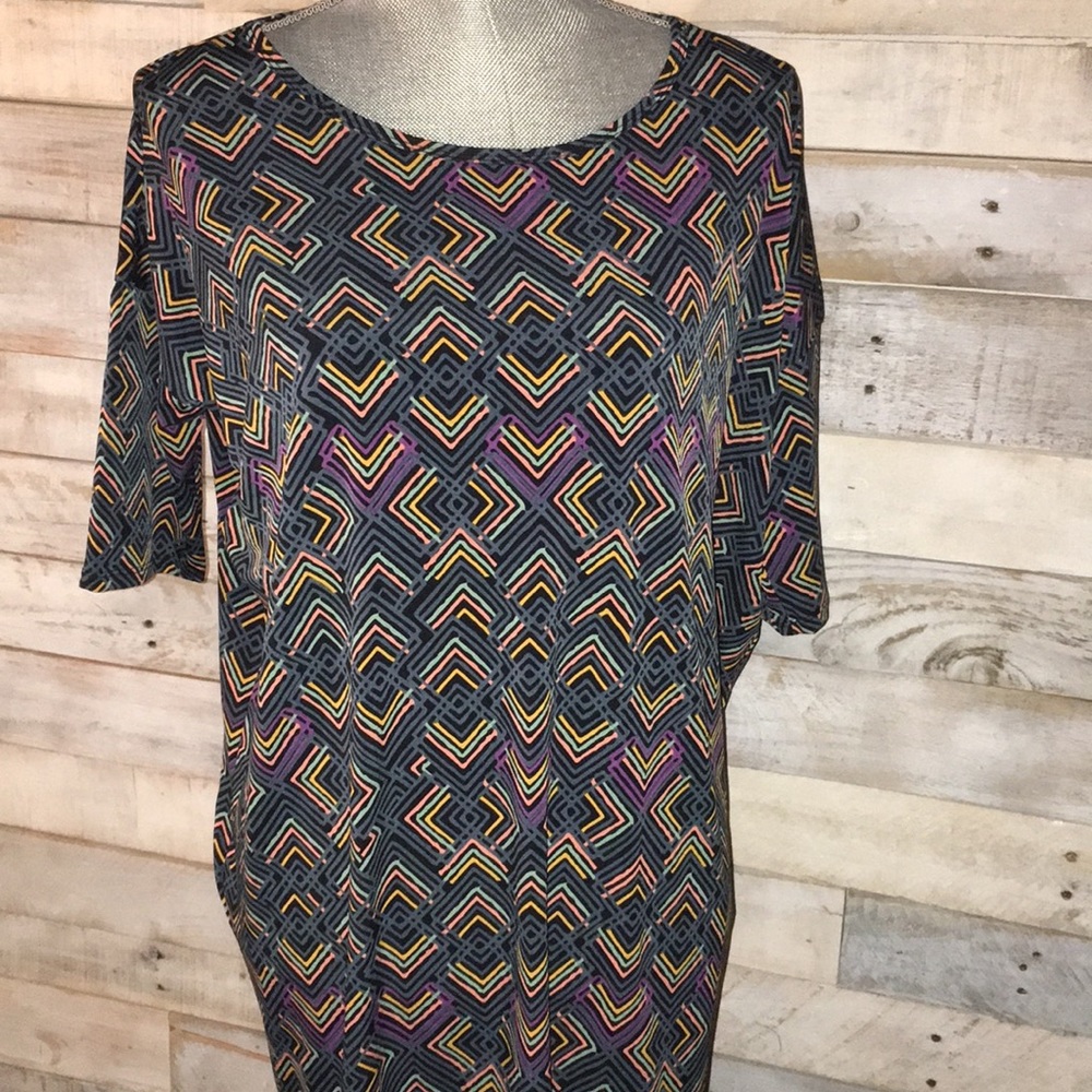 NWT S Lularoe Irma - Picture 2 of 9